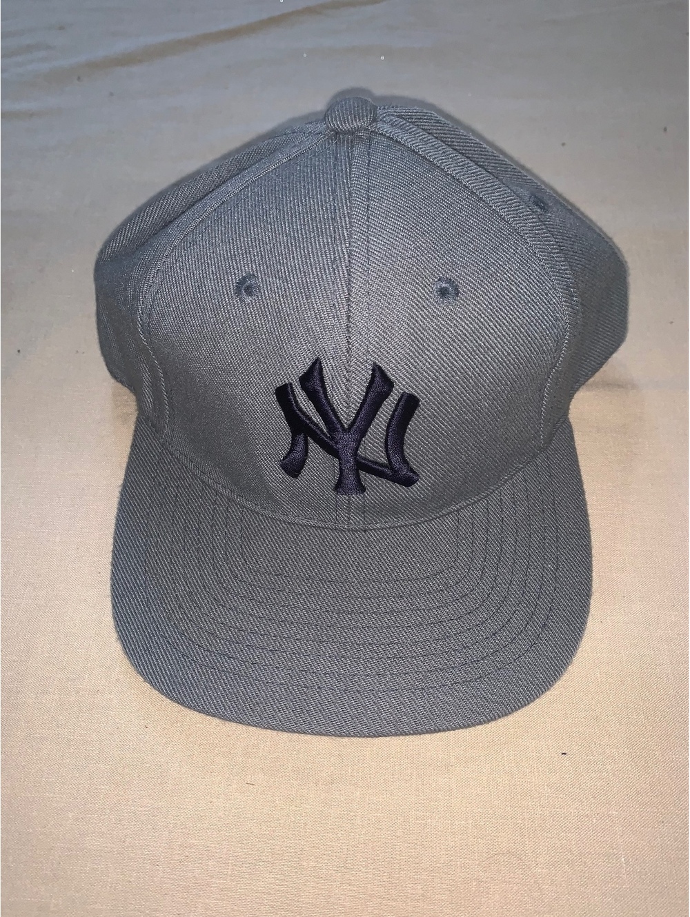 New York Yankees gray fitted cap